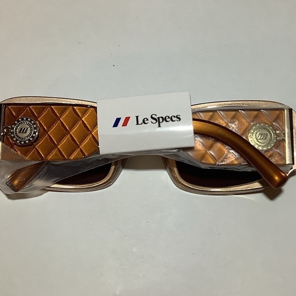 Le Specs Nouveau Riche Caramel Sunglasses - Picture 8 of 10